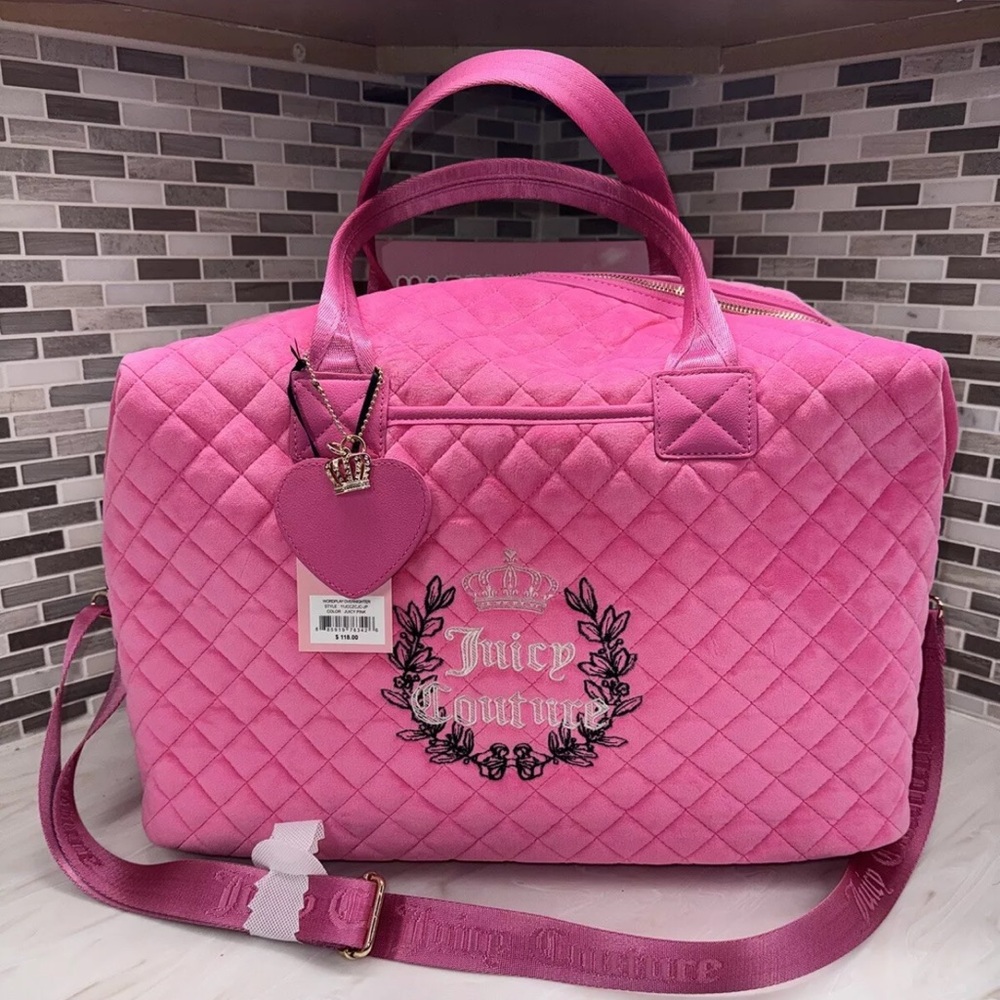 Juicy Couture Royal Couture WordPlay Overnighter Juicy Hot Pink Bag Duffel NEW
